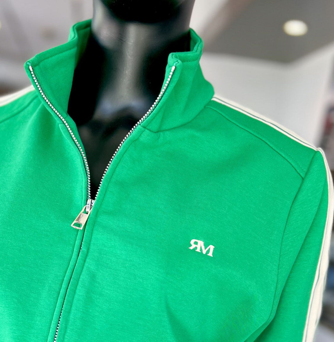 CHAQUETA Y PANTALON-CONJUNTO CASUAL DORA RM