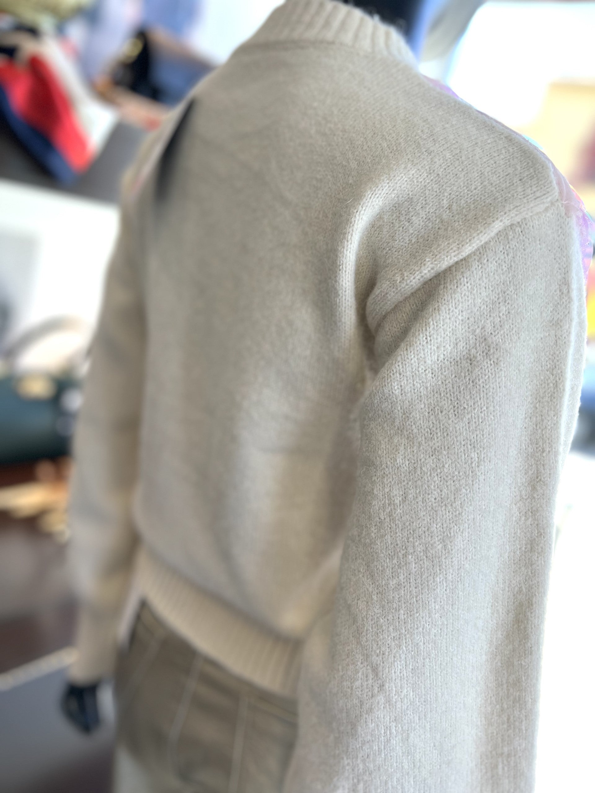 JERSEY DE LANA CON LENTEJUELAS